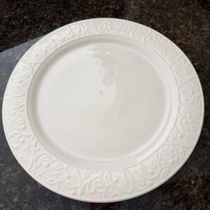 Tanglewood by THE CELLAR Round Platter